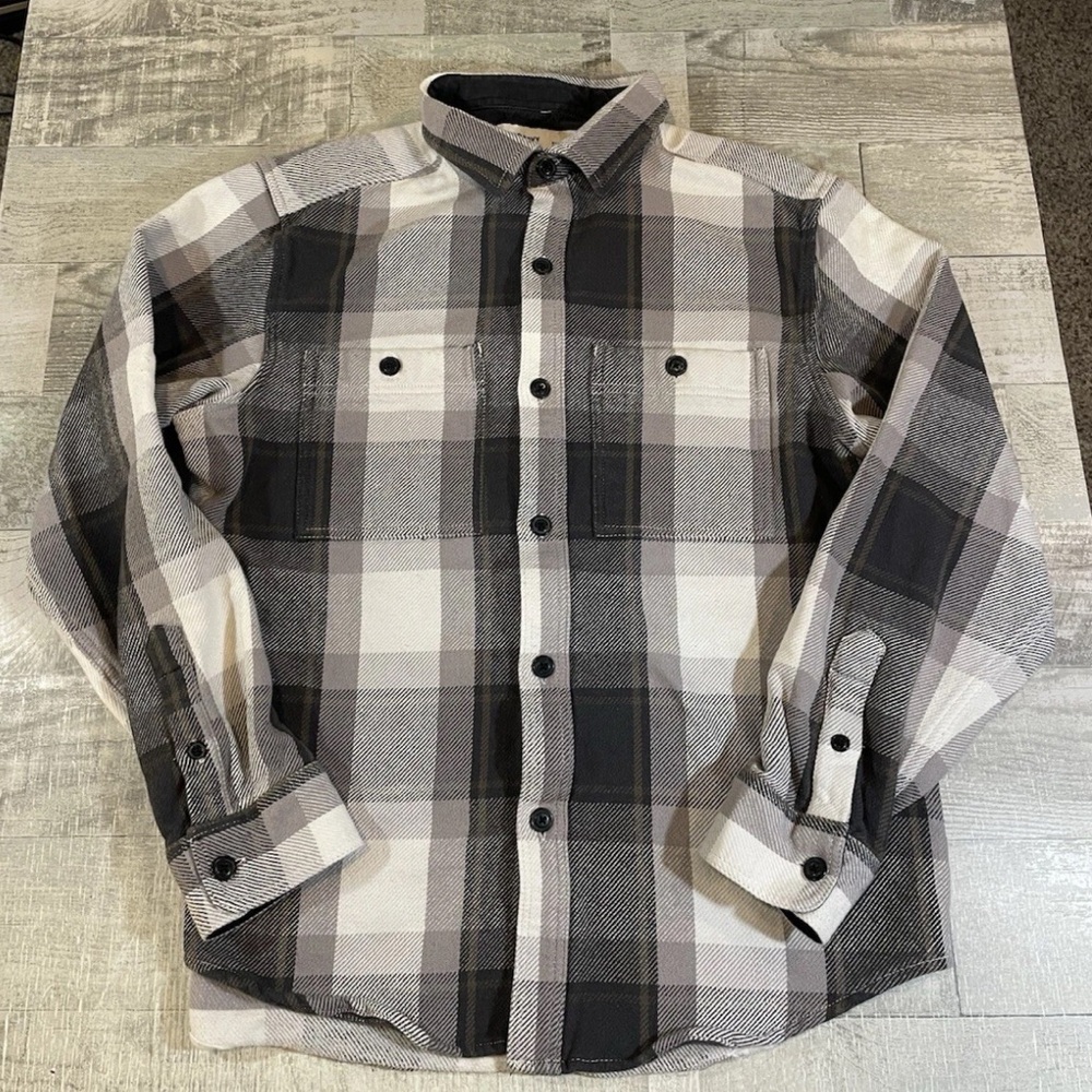 Old Navy Black and White Plaid Button Down Shirt